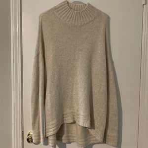 Old Navy cream sweater, NWOT!!!